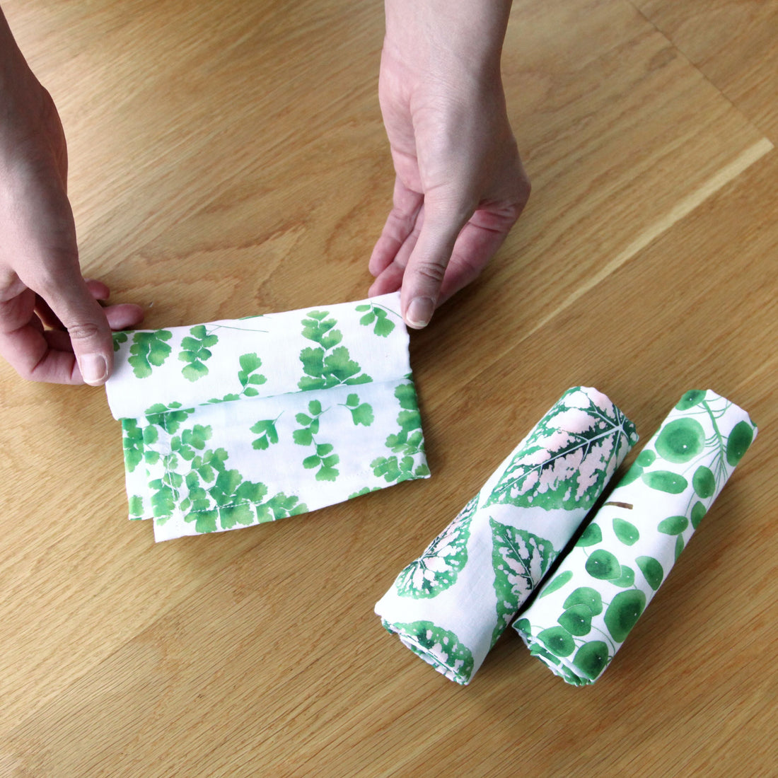 Living Pattern Burp Cloth Begonia & Fern 2PK